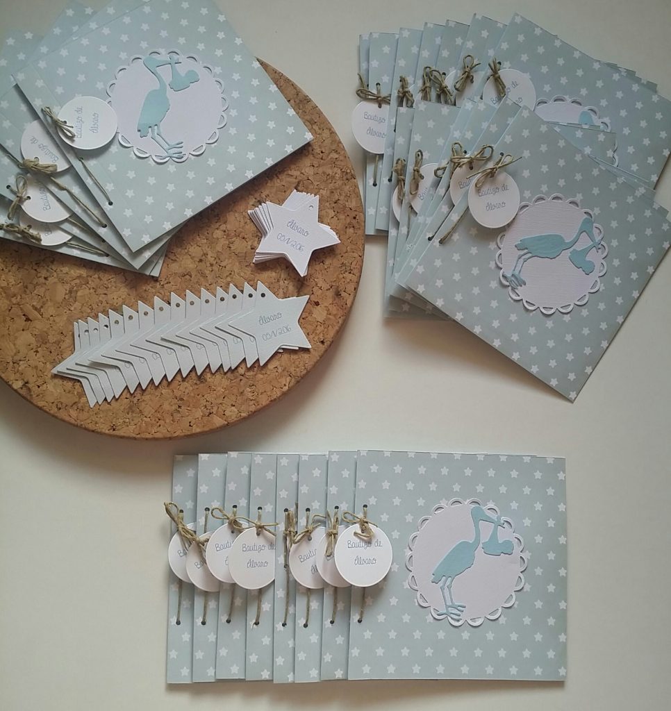 Detalles de scrapbook para el bautizo de Álvaro, recordatorios y etiquetas